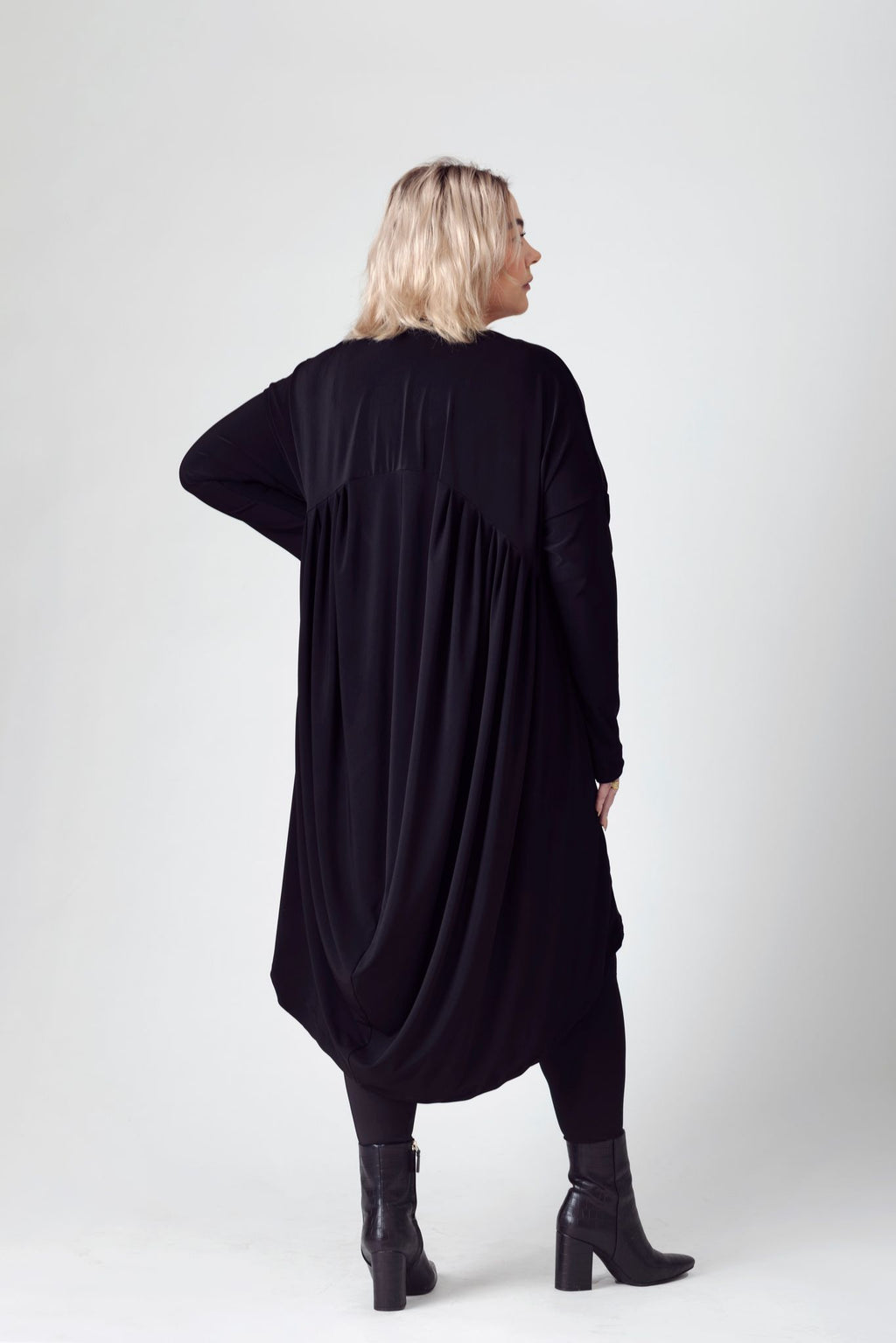 Fluga Svört Poly
