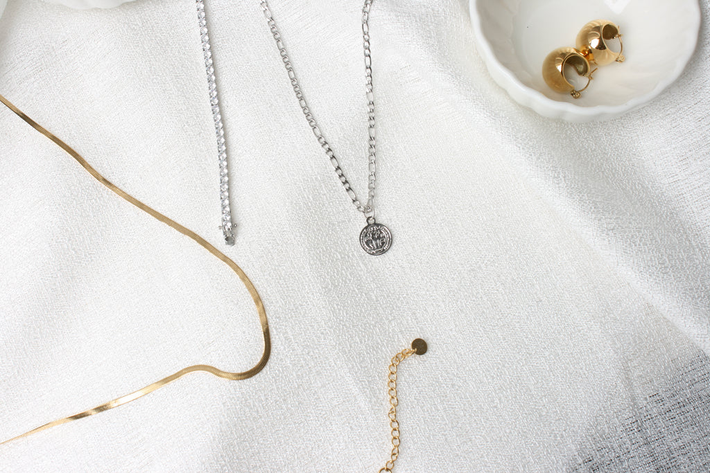 Tiny Coin Pendant Silfur
