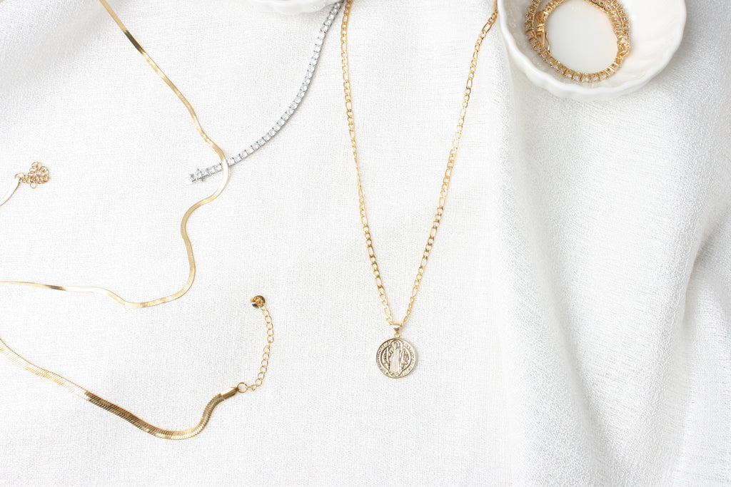Small Saint Pendant Gull