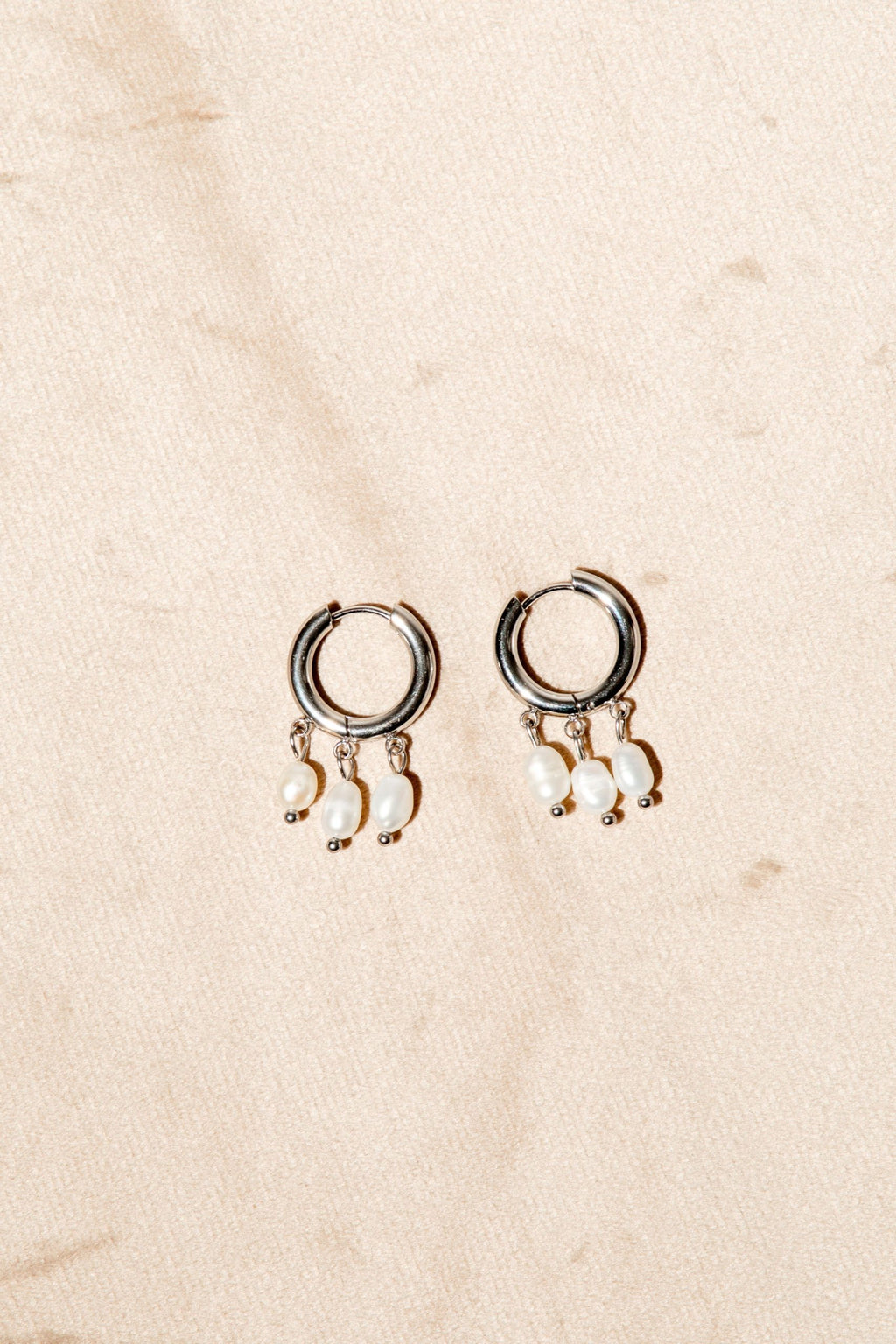 Triple Pearls Hoop Silfur