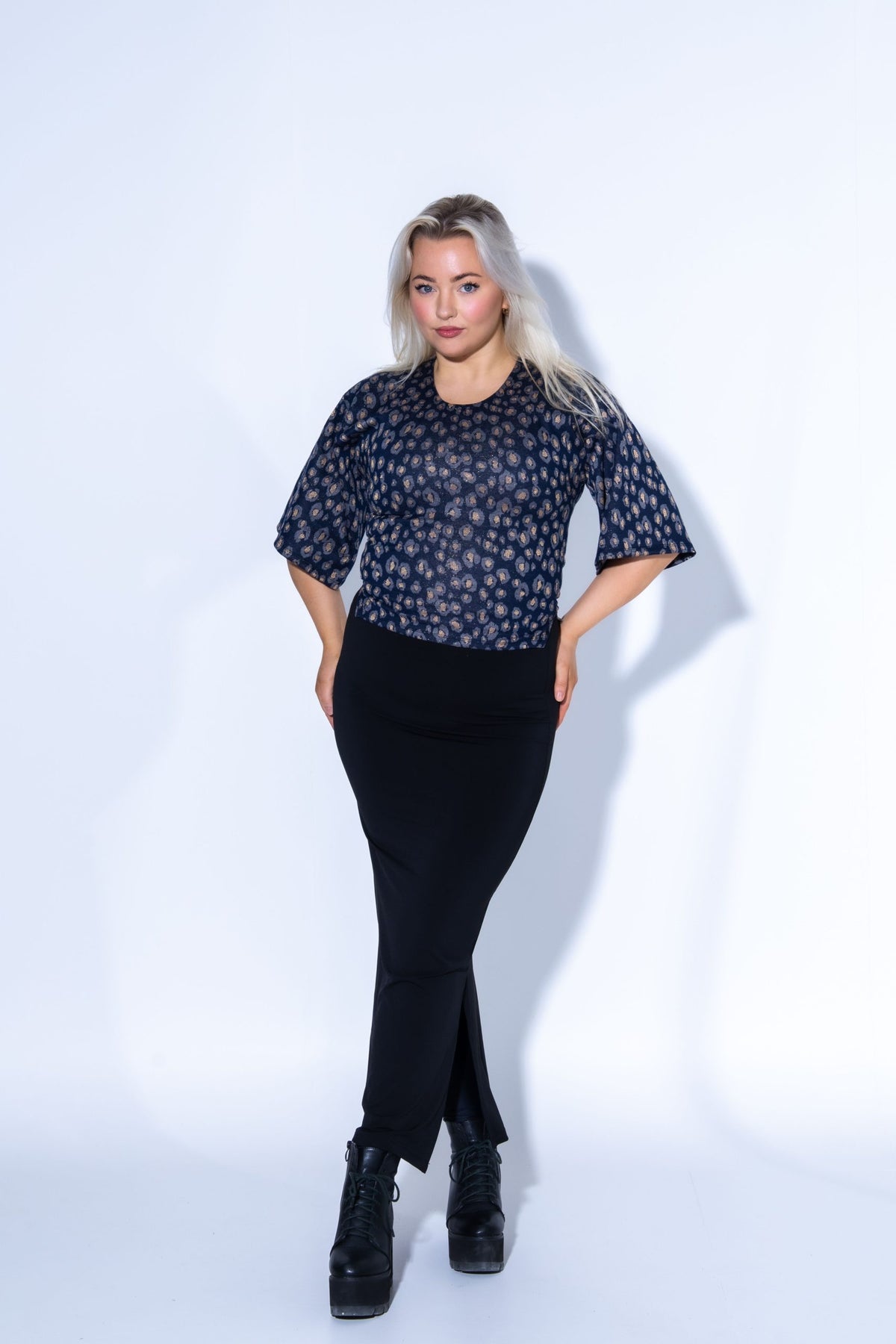 Fitted Blár LEO Crop T-Shirt