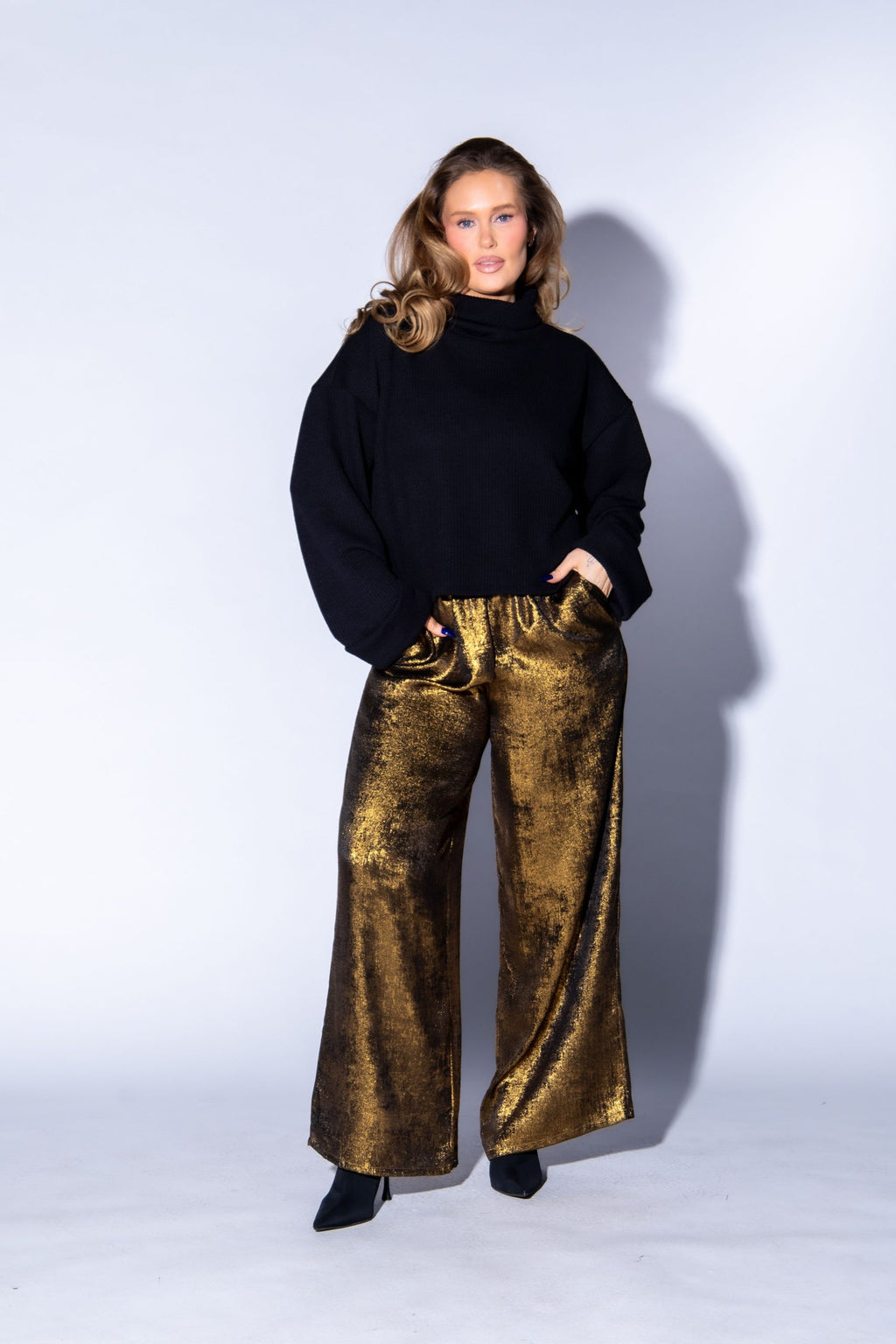 Glam Crop Knit Svört Peysa